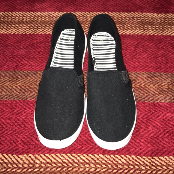 time tru tennis shoes